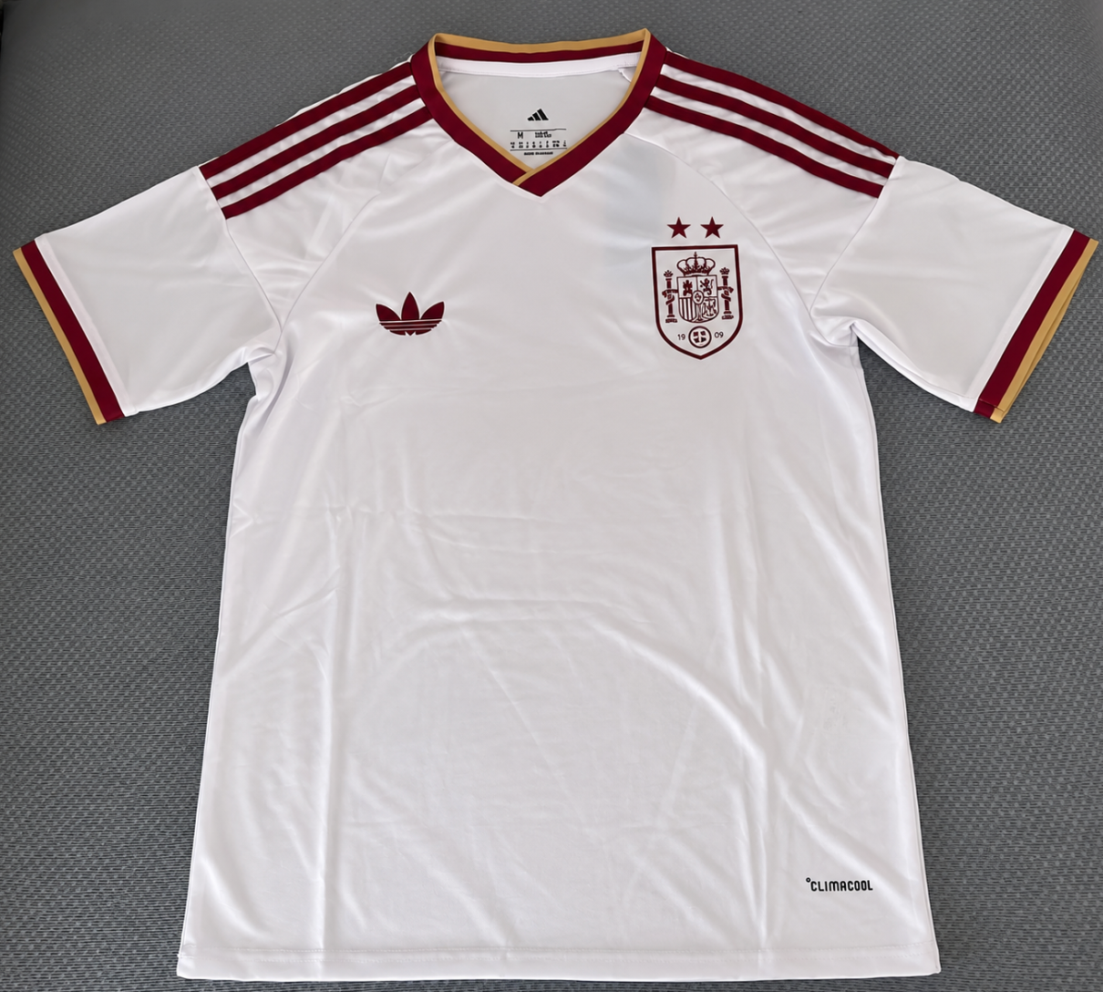 Spain 2026 World Cup away jersey