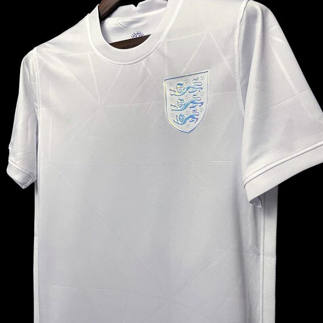 ENGELAND 22/23 Concept Tenue