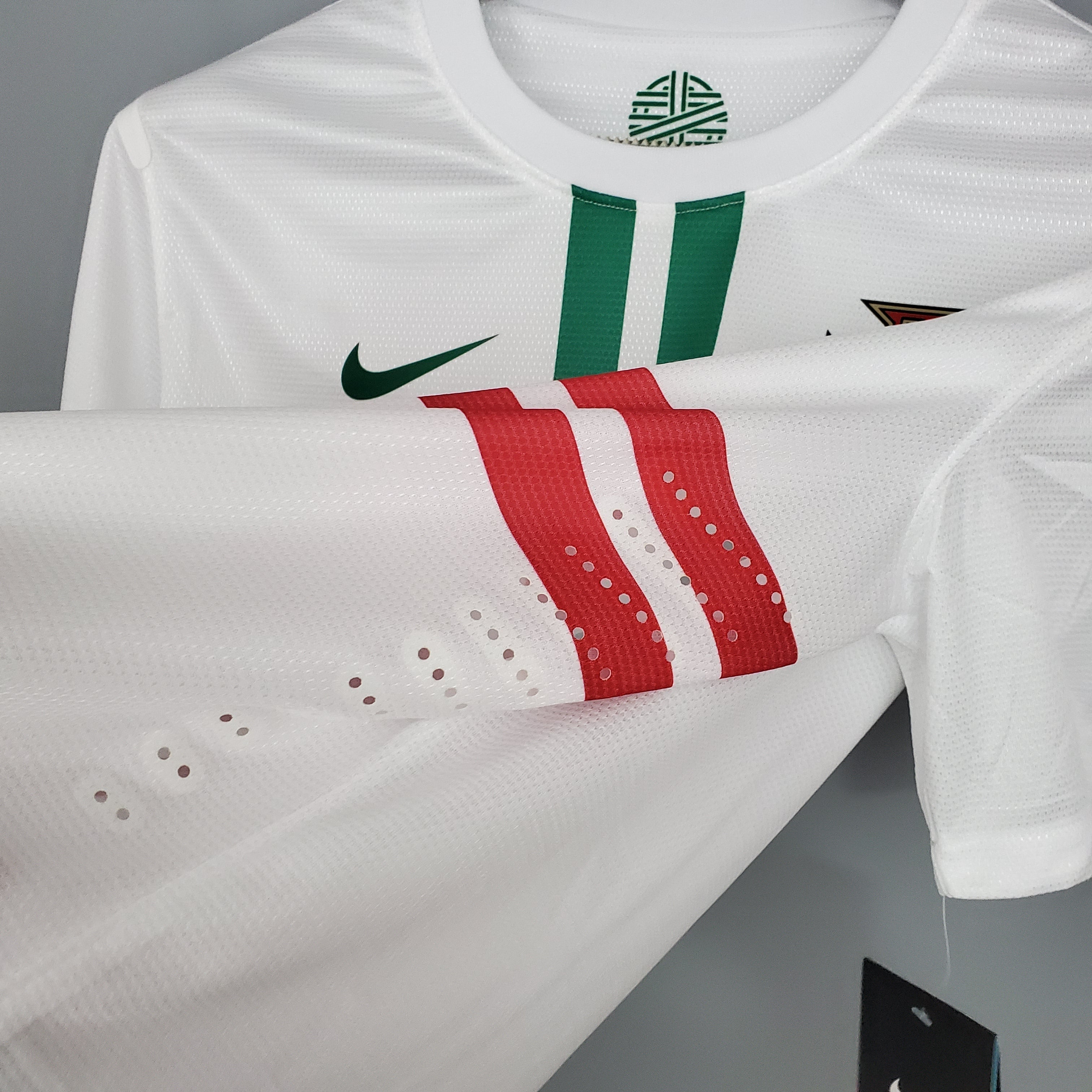 PORTUGAL RETRO AWAYJERSEY  2012