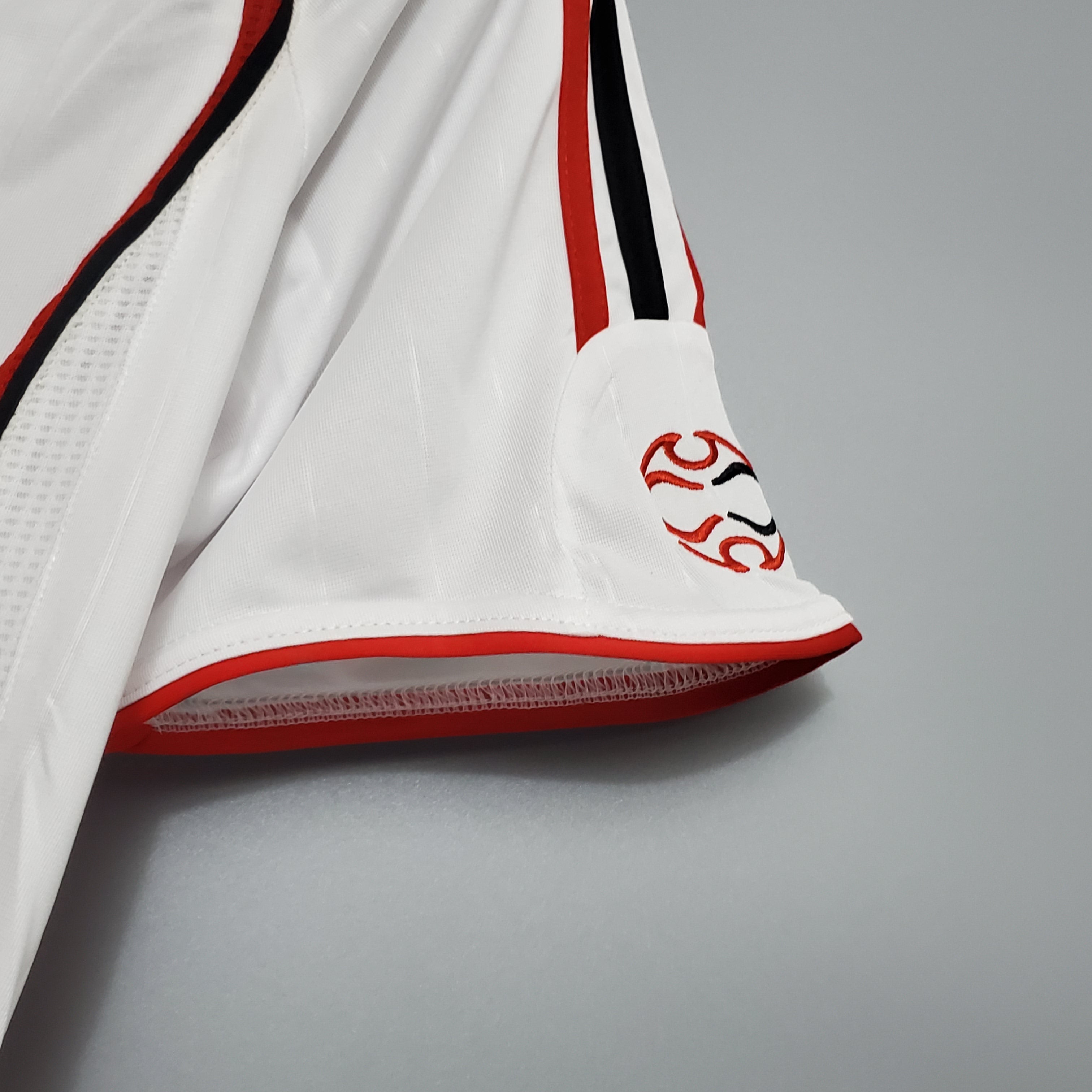 AC Milan uit retro tenue 2006-2007