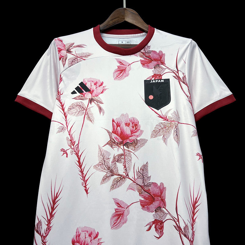 Giappone 23-24 | Bianco | Versione Rosa