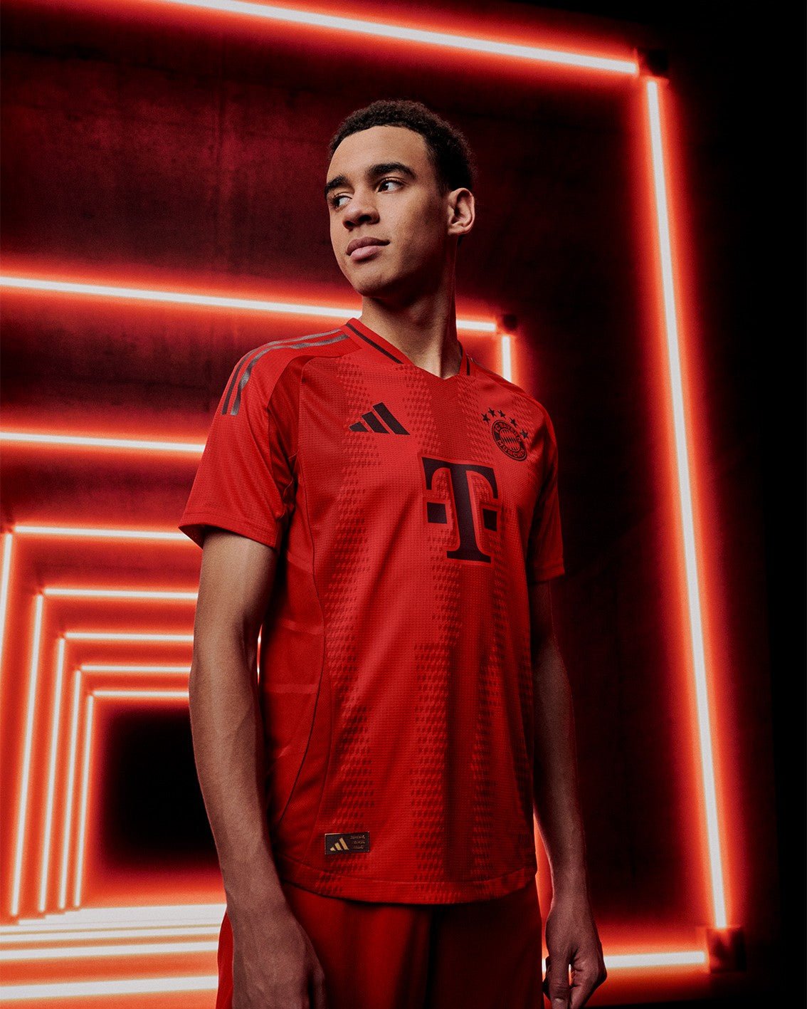 Maglia casa versione giocatore Bayern Monaco 2024/25