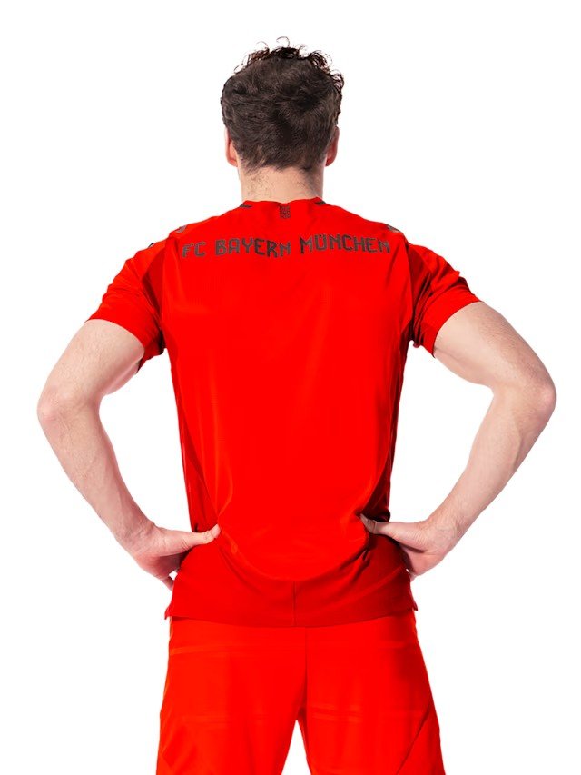 Maglia casa versione giocatore Bayern Monaco 2024/25