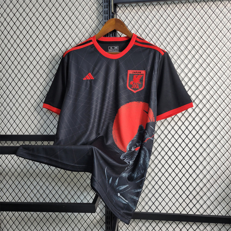 Édition spéciale tête de léopard noire Japon 23-24