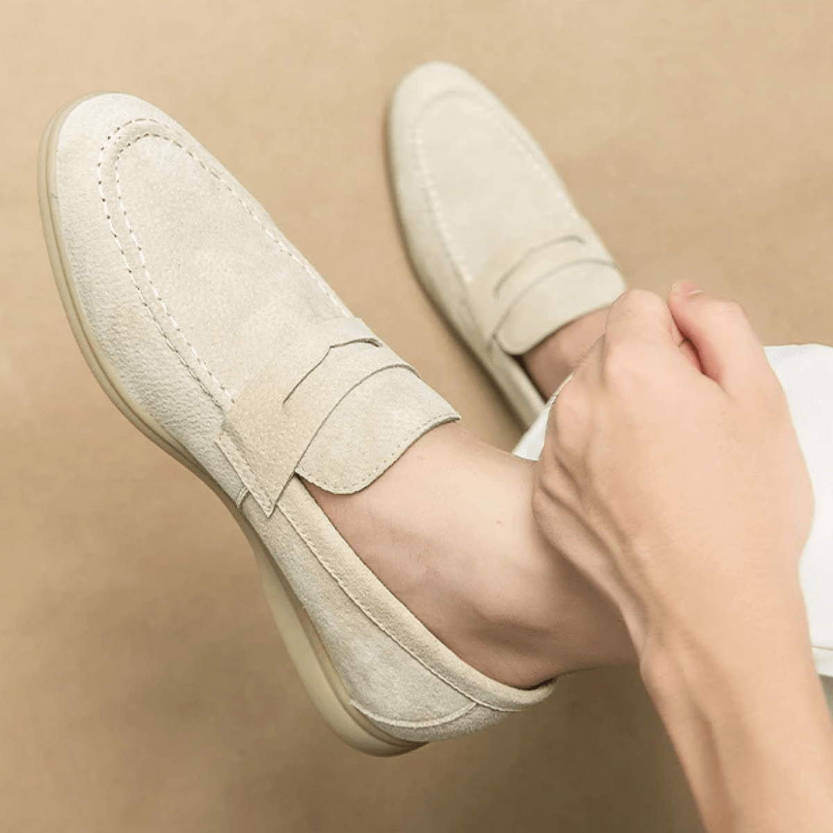 Mocassini da uomo slip-on — suola bassa e dettaglio cucito