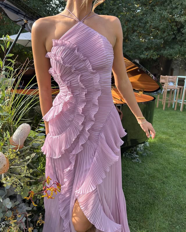 Abito maxi da donna collo halter plissettato lunghezza completa vestibilità