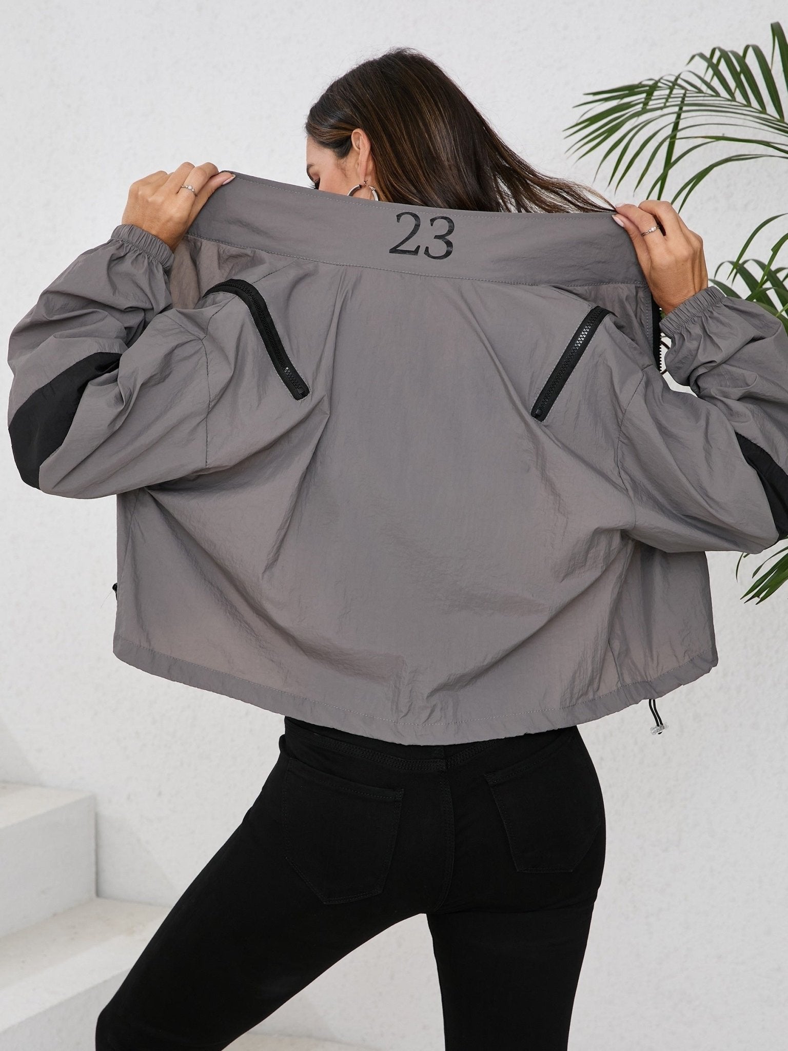Damen-Kurzjacke Damen Kurz geschnittene Windjacke — Gestreiftes Frontreißverschluss-Design — Lockere Passform, vorderer Knopfverschluss  