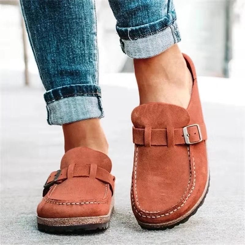 Mocassini da donna — Slip-on con fibbia, punta chiusa, profilo basso
