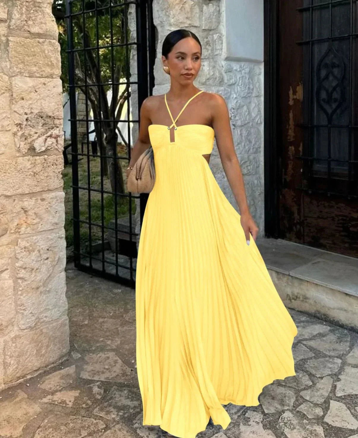 Damen Maxikleid — Plissierter Rock, Neckholder-Ausschnitt, offener Rücken