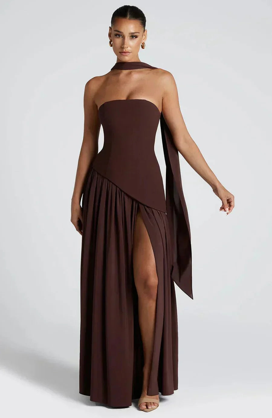 Dames maxi-jurk — strapless met hoge split en aansluitende pasvorm