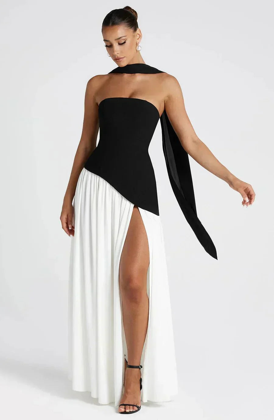 Dames maxi-jurk — strapless met hoge split en aansluitende pasvorm