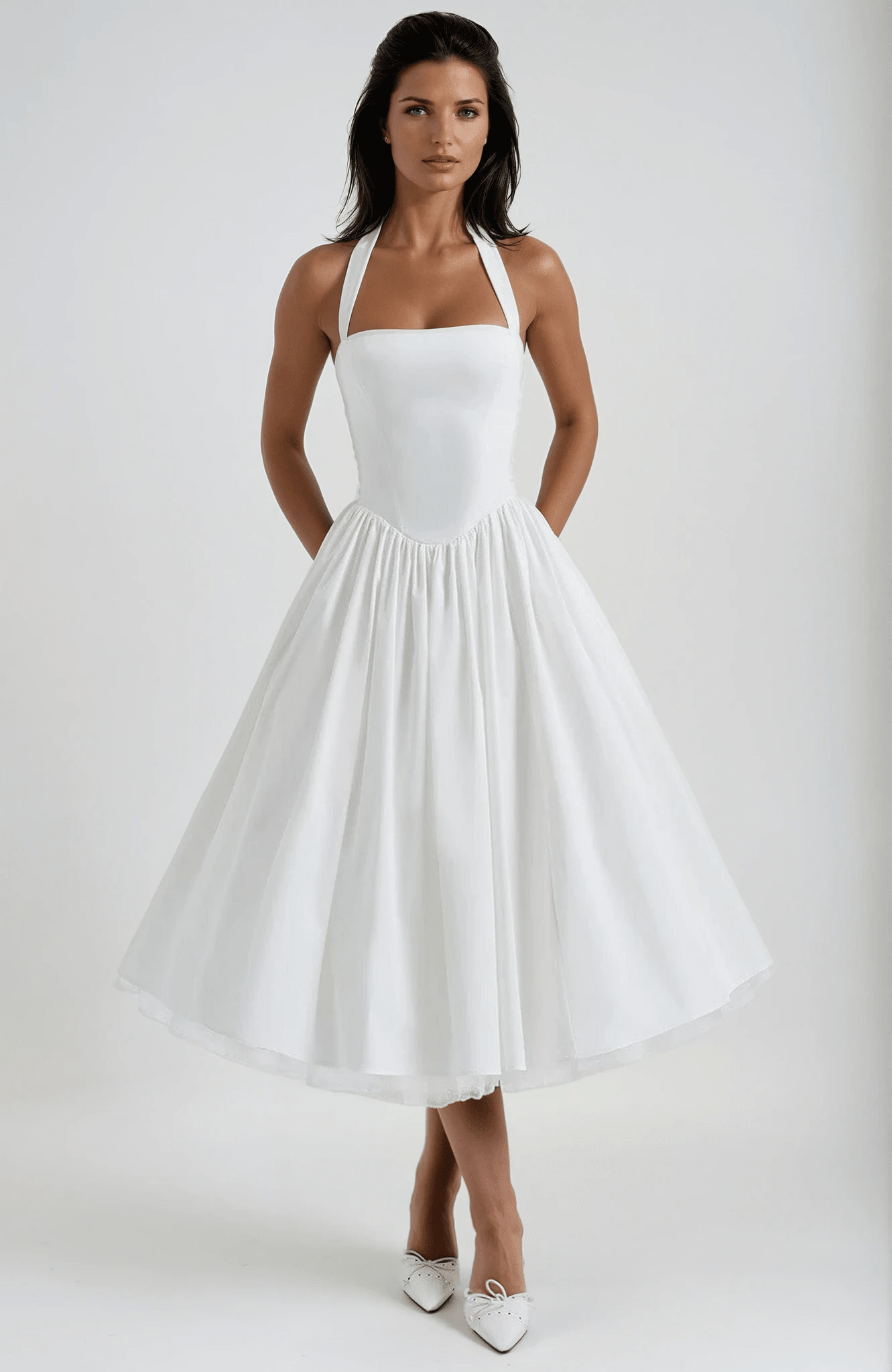 Robe midi pour femme — Col halter, jupe évasée, sans manches