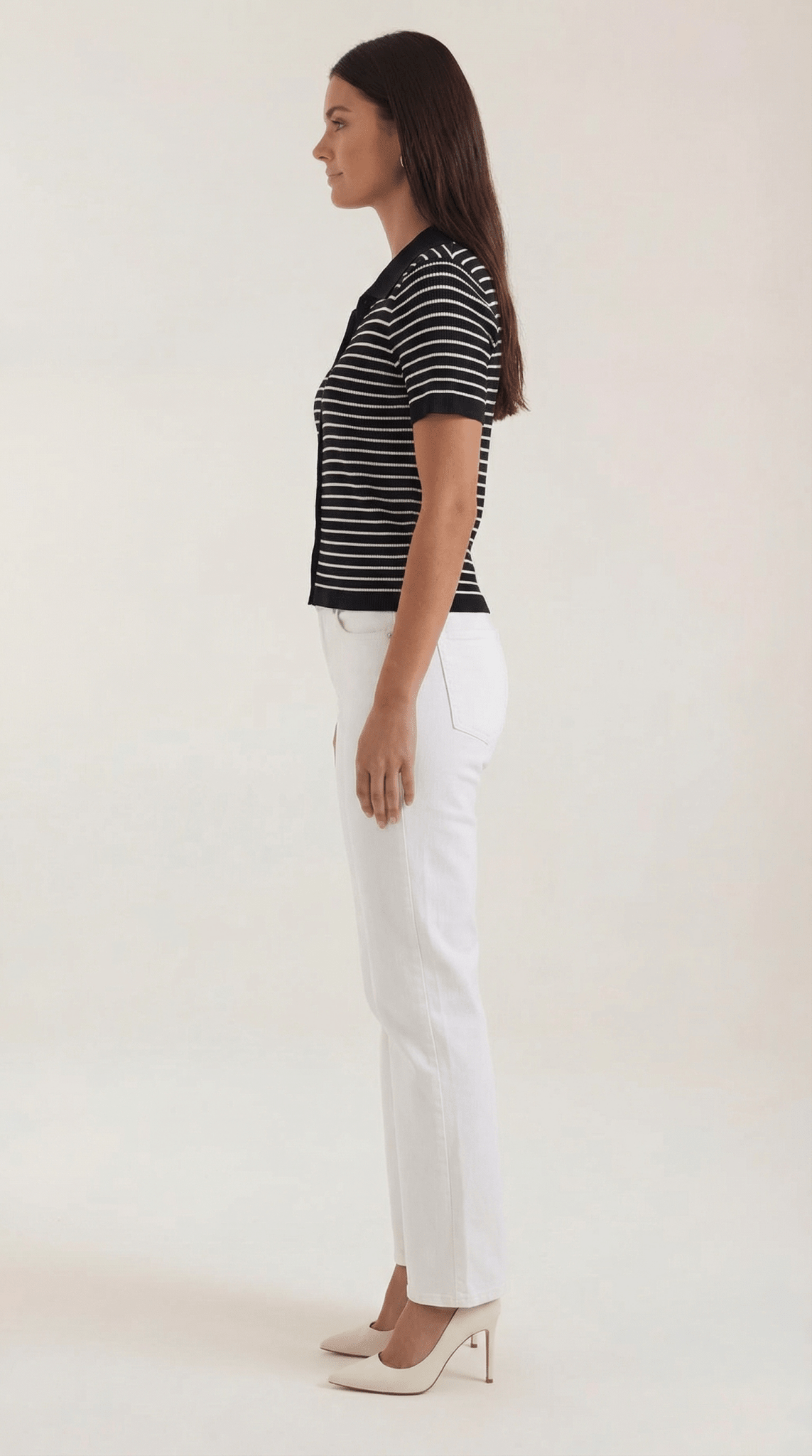 Polo da donna — Patta frontale con bottoni e design del colletto