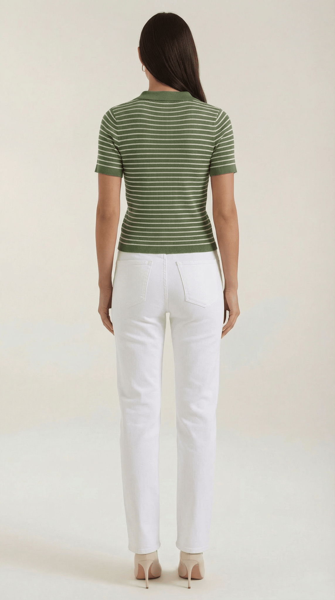 Polo da donna — Patta frontale con bottoni e design del colletto